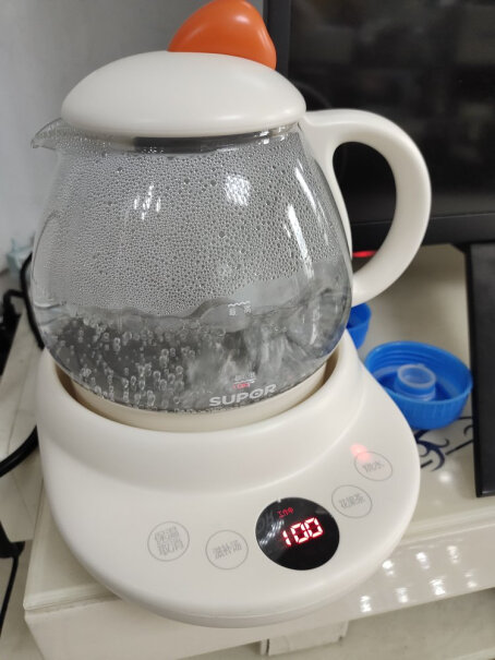 苏泊尔养生壶迷你小煮茶器请问杯身全玻璃，还是底面是不锈钢？