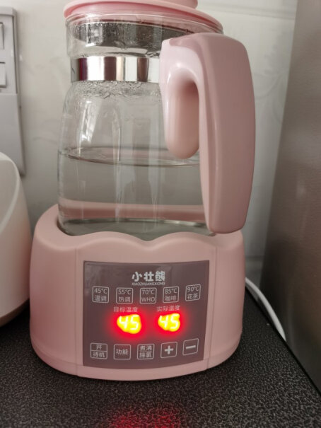 小壮熊婴儿恒温调奶器茶吧机烧开的水到进去可以直接保温吗？