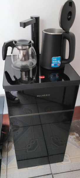 美菱茶吧机买过这款饮水机的亲们，这款饮水机有制冷功能吗？