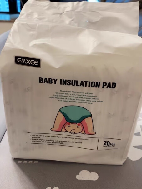 嫚熙（EMXEE）婴童隔尿垫-巾嫚熙EMXEE婴儿隔尿垫一次性防水透气护理垫新生儿宝宝纸尿片巾床垫50片评测质量怎么样！多少钱？