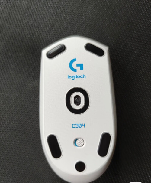 罗技G304LIGHTSPEED无线鼠标请问可以通过蓝牙链接吗，还是只能用无线接收器链接？