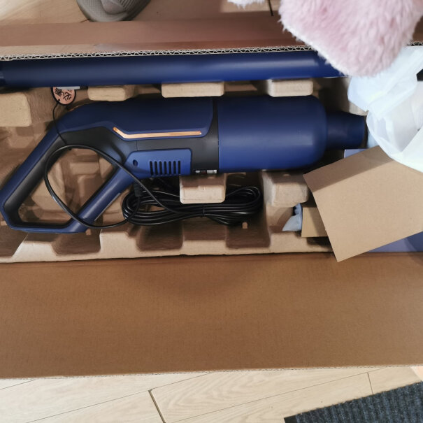 德尔玛DX1000吸尘器家用立式手持吸尘器大家几米购买的啊，蓝色这款，好用吗？