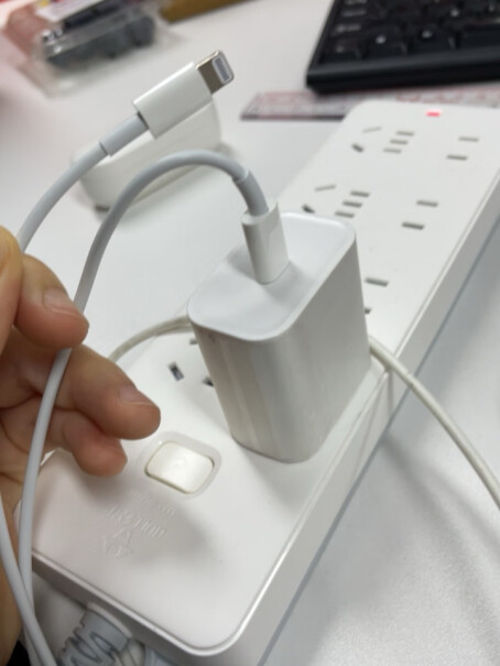 直插充电器苹果ipadpro11充电器充电线评测下来告诉你坑不坑,功能真的不好吗？