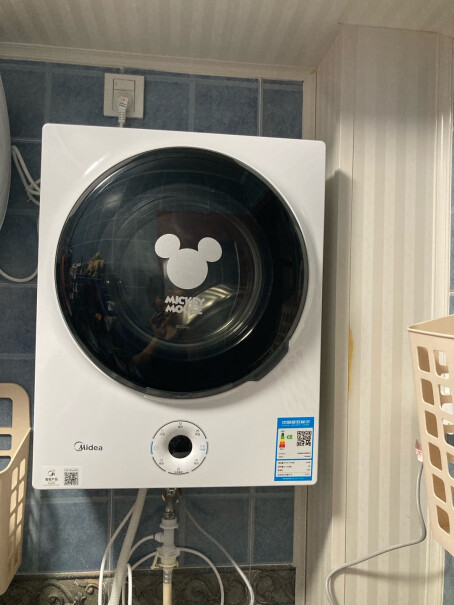 美的壁挂洗衣机迷你滚筒洗衣机全自动3kg可以直接放在大滚筒洗衣机的上面吗？