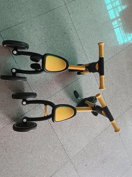 乐卡儿童三轮车便携可折叠童车滑行平衡车三合一TINY怎么转向不是很敏感？