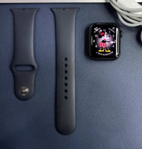 Apple Watch SE 2022款手表这里的是正品吗？