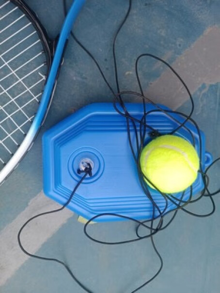 梦多福训练器网球练习器带线网球拍陪练回弹多福底座怎么样？会移动吗？