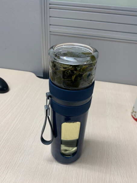 富光泡茶师系列双层透明茶水分离塑玻杯买这种玻璃的不会脏吗？而且还是透明的，使用时间长这种玻璃杯还是透明的不会脏吗，不难看吗？