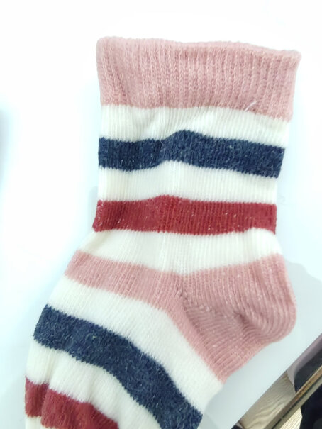 Kissbaby Miracle红色龙年婴儿袜子 S码选购哪种好？深度剖析功能特点！