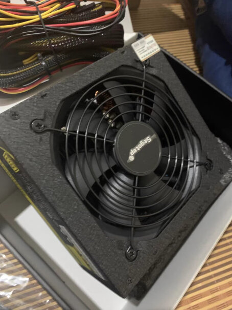 鑫谷（Segotep）500W GP600G电源这个电源里面的风扇噪音大吗？