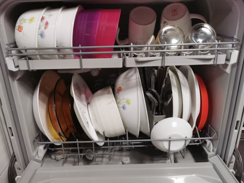 松下自动洗碗机家用台式松下洗碗机免费安装摆放碗筷有技巧吗？朝什么方向摆洗得干净呀？