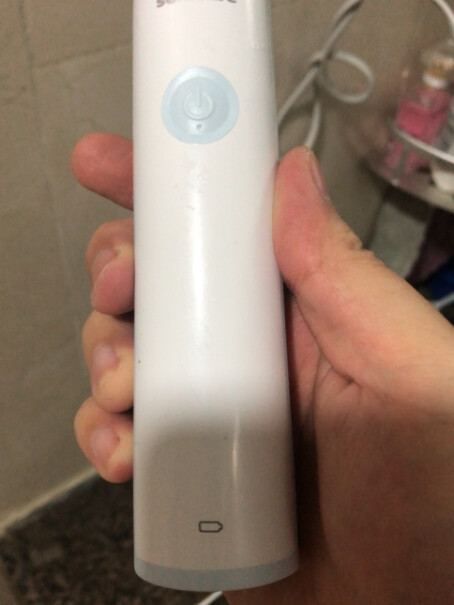飞利浦电动牙刷充电式成人声波震动米白色电动牙刷HX3216一次充电用多久？