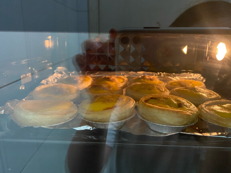 美的32升多功能电烤箱家用专业烘焙亲们，请问烤红薯的话温度多少？时间多久？
