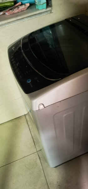 海尔海尔洗衣机可以洗多少衣服？