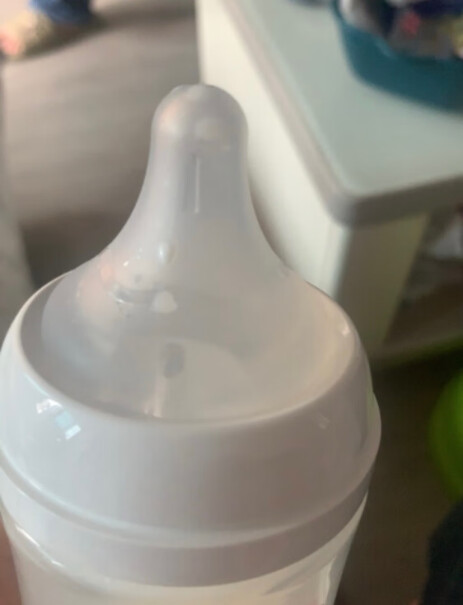 贝亲玻璃奶瓶宽口径 160ml 自然实感奶嘴和贝亲普通玻璃瓶的奶嘴通用吗？