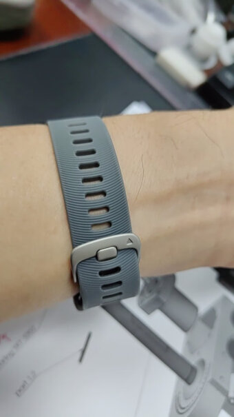 佳明Forerunner255心率血氧运动手表和Apple Watch哪个好？