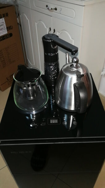 美菱茶吧机家用多功能智能温热型立式饮水机MY-C807可以制冷吗？