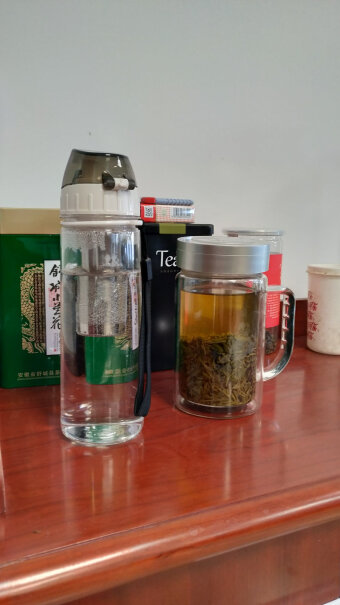 绿珠lvzhu运动水杯可以装开水嘛？
