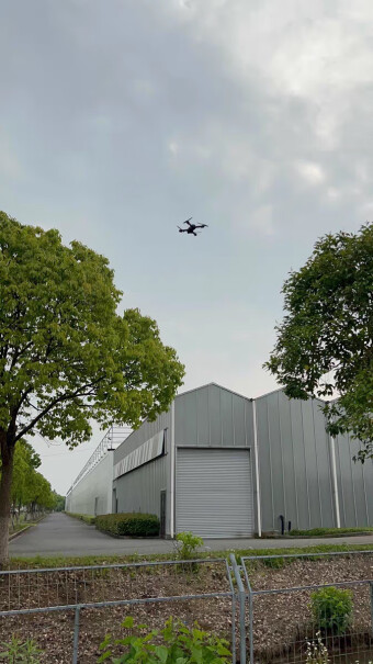 诺巴曼无人机儿童遥控飞机HD航拍成人版一块电池可以续航多久啊？