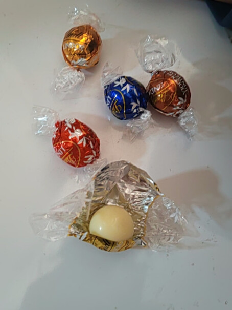 瑞士莲Lindt软心精选巧克力分享装600g评测数据如何？性能评测介绍？