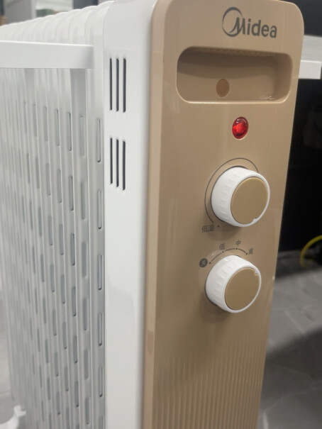美的电油汀取暖器 HY22M性价比如何？测评大揭秘分享？