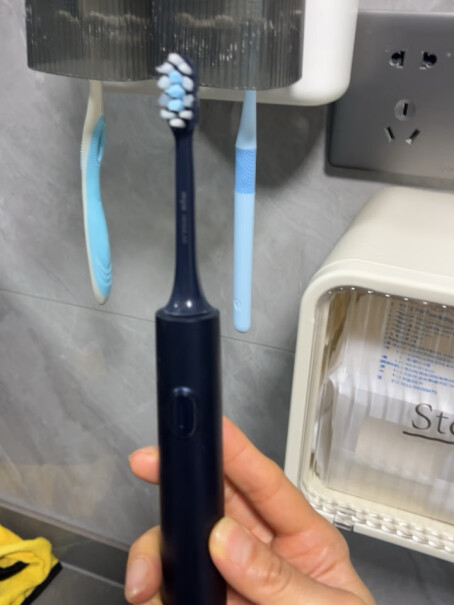 米家MES608这个牙刷和usmile的一号刷哪个好？
