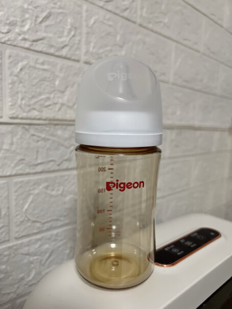 贝亲婴儿新生儿奶瓶 PPSU奶瓶第3代 240ml溯源码在哪了？