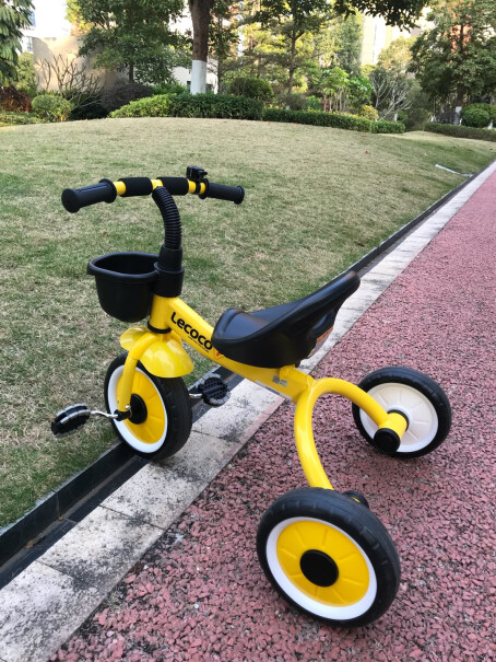乐卡儿童三轮车避震脚踏车婴幼儿三轮儿玩具童车一岁两个月可以骑吗？