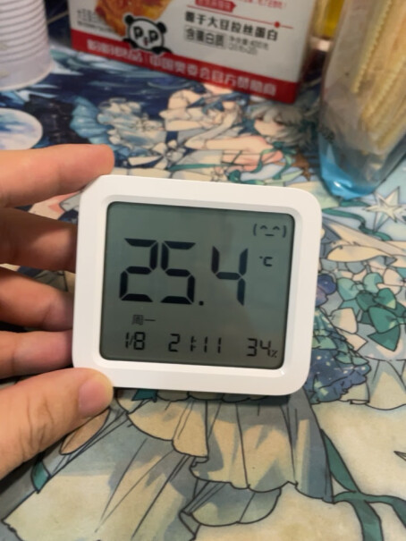米家智能温湿度计3这个绑定米家app后，手机上的时间能同步吗？还是需要单独调整时间设定？