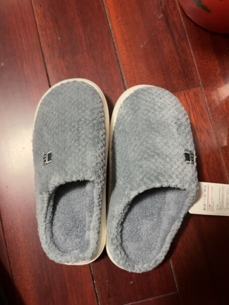 京东京造家居棉拖鞋深灰色44-45室外可以穿么？