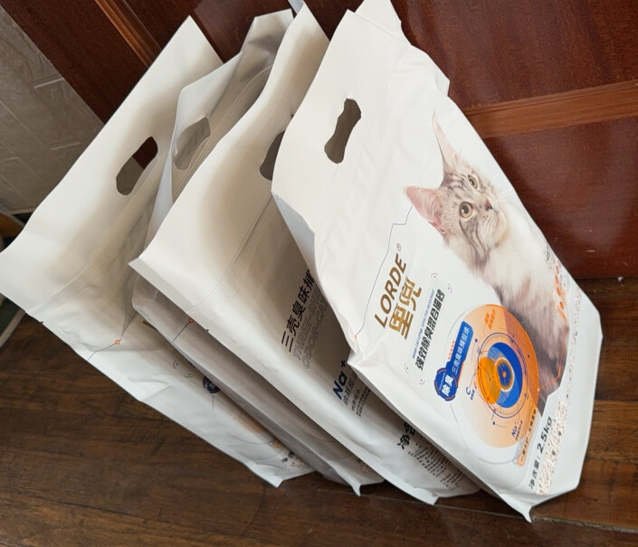lorde猫砂Lorde兜猫砂混合豆腐猫砂 2.5kg*6袋质量真的差吗？真实评测体验曝光？