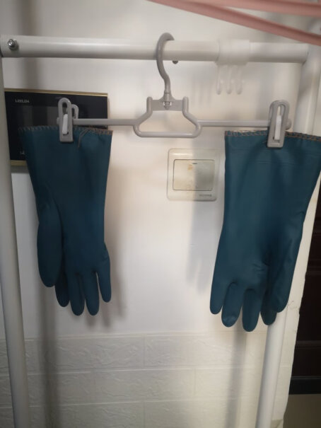 雅高加绒加长保暖家务手套 橡皮手套经常洗碗大慨一付用多久？