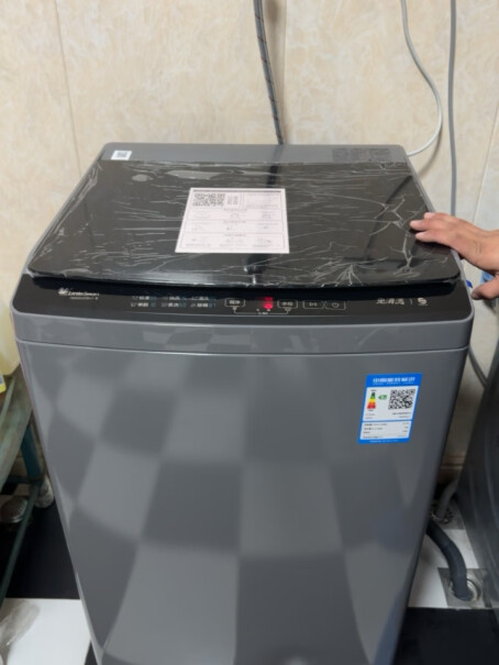 小天鹅TB100V23H-1洗衣机盖子能折叠吗？