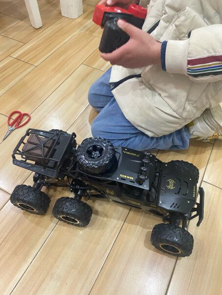 4DRC超大合金遥控赛车玩具男孩四驱越野是否值得入手？深度评测剖析，详尽信息！
