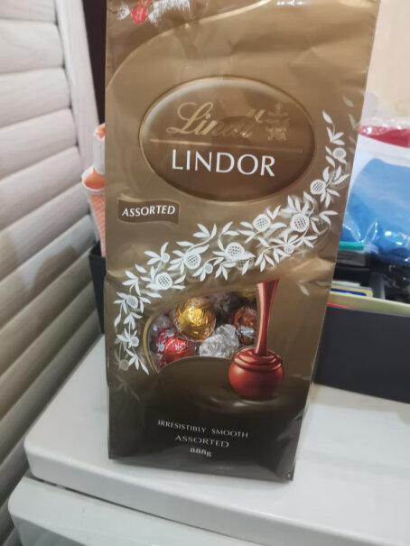 瑞士莲Lindt软心精选巧克力分享装600g真的好吗？性能评测介绍？