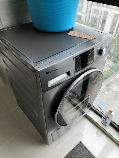 洗烘套装小天鹅洗烘套装热泵式烘干衣机+除菌变频洗衣机组合使用体验,深度剖析功能区别？