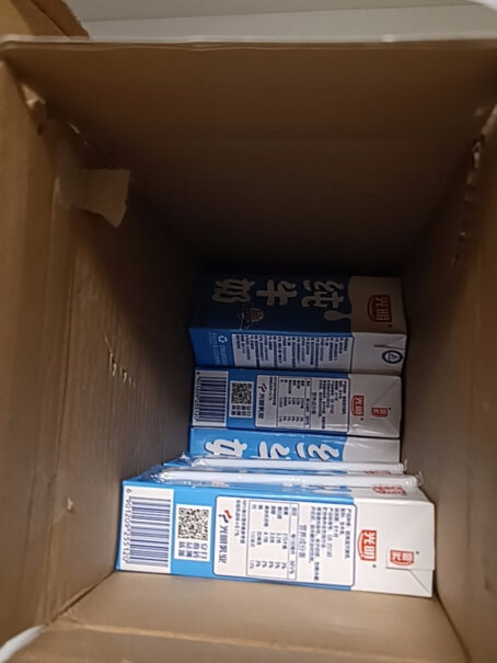 光明纯牛奶250mL*24盒 家庭量贩装质量值得入手吗？评测报告分享？