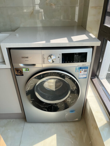 西门子XQG100-WG52A108AW据说滚筒洗衣机外桶用一段时间会很脏，这款需要定期清洗外桶吗？