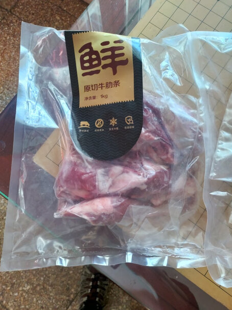 鲜京采原切小炒黄牛肉450g生鲜是黄牛牛肉吗？