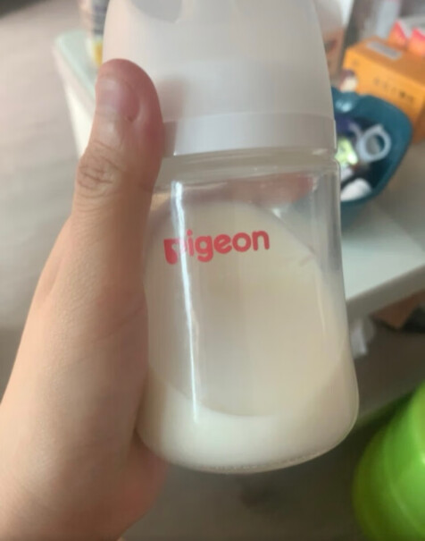 贝亲玻璃奶瓶宽口径 160ml 自然实感奶嘴和贝亲普通玻璃瓶的奶嘴通用吗？