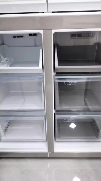 海尔BCD-472WGHTD7DL9U1你好！这款冰箱是嵌入式的吗？