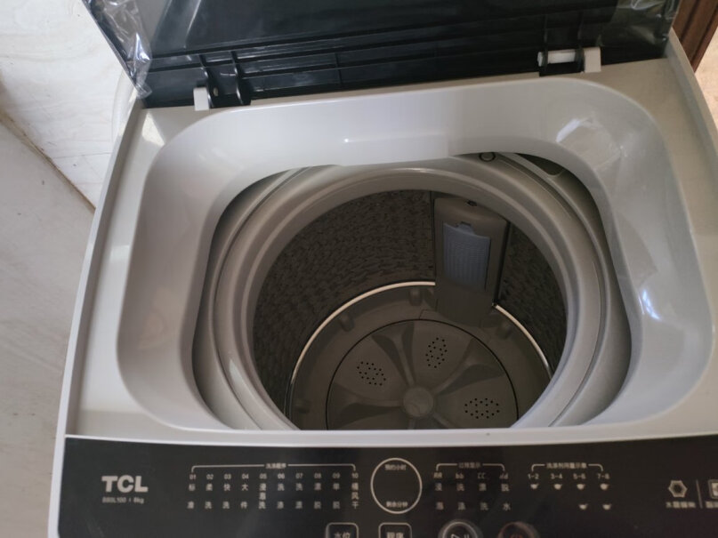 TCL XQB70-36SP大家好，这个洗衣机是不是很小，能洗得动两件冬天棉服吗？谢谢回答？