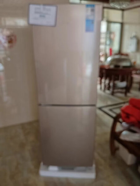 美的BCD-185WM(E)摩卡金冰箱侧面会烫手吗？