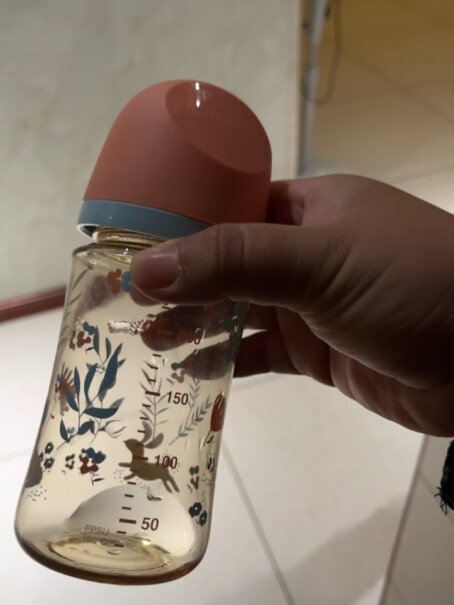 贝亲PPSU奶瓶新生儿宽口径330ml这款好用还是白瓶新生儿哪款？