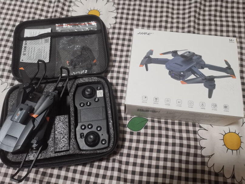 JJR/C 无人机专业航拍遥控飞机男童航模礼物你好！请问这是小孩玩具还是专业的航拍？