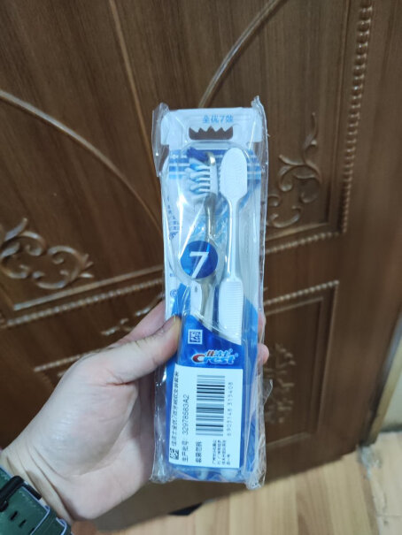 佳洁士全优7效牙刷4支小宽头性价比高吗？达人专业评测分享？