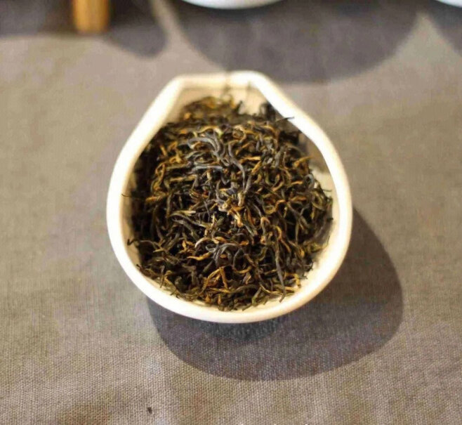 名山大川特级毛峰绿茶 自饮袋装 2023实用性高，购买推荐吗？来看看图文评测！