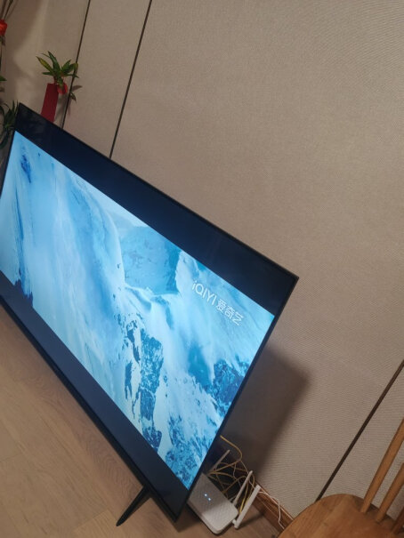 小米L75MA-A这款电视背挂尺寸多少？