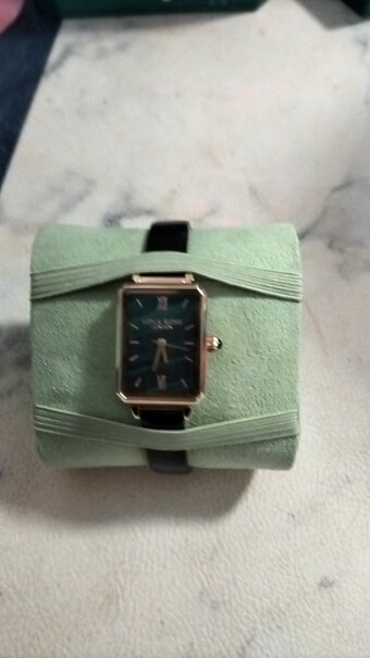 LOLA ROSE手表新小绿表钢带套装星运礼盒使用舒适度如何？独家揭秘评测分享？