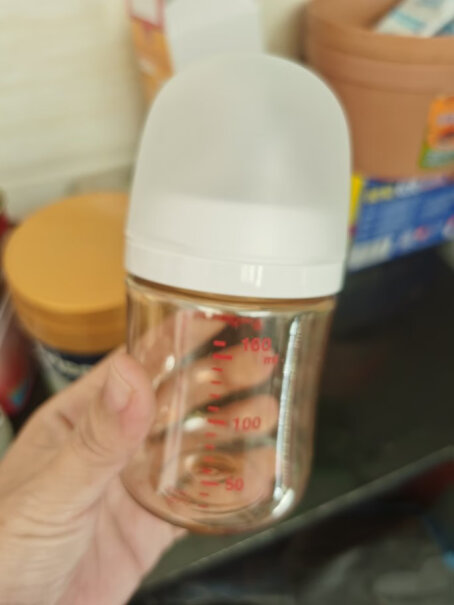 贝亲婴儿新生儿奶瓶 PPSU奶瓶第3代 240ml奶嘴好硬啊，大家买的是吗？